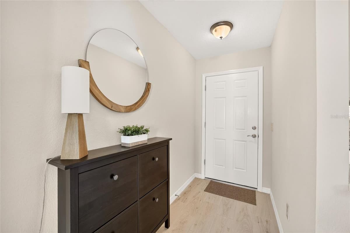 5844 MARSH COURT — photo 9 of 37