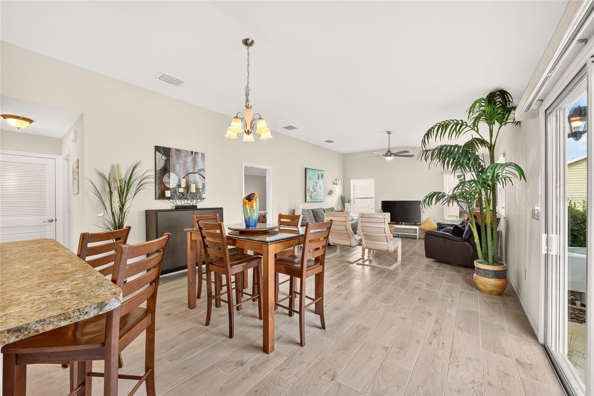 5844 MARSH COURT — photo 10 of 37