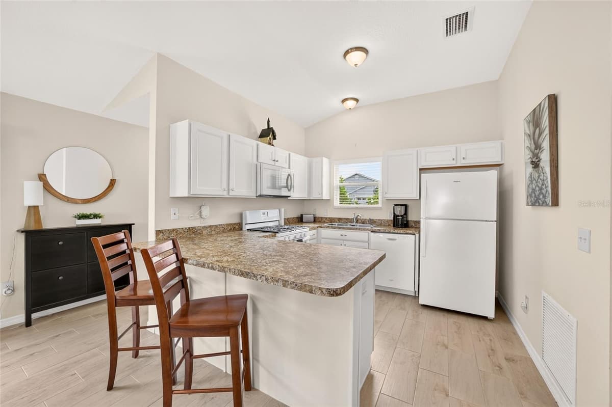 5844 MARSH COURT — photo 17 of 37
