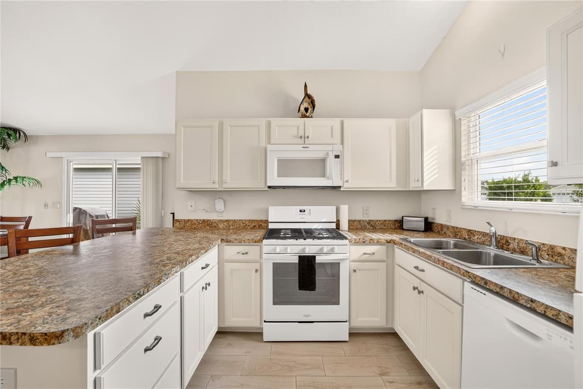 5844 MARSH COURT — photo 19 of 37
