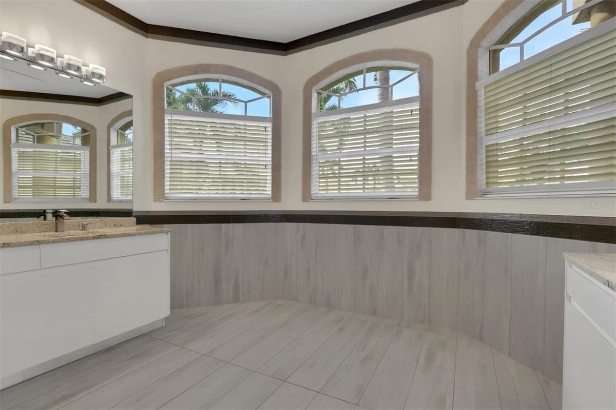 8596 SOUTHWIND BAY CIRCLE — photo 19 of 39