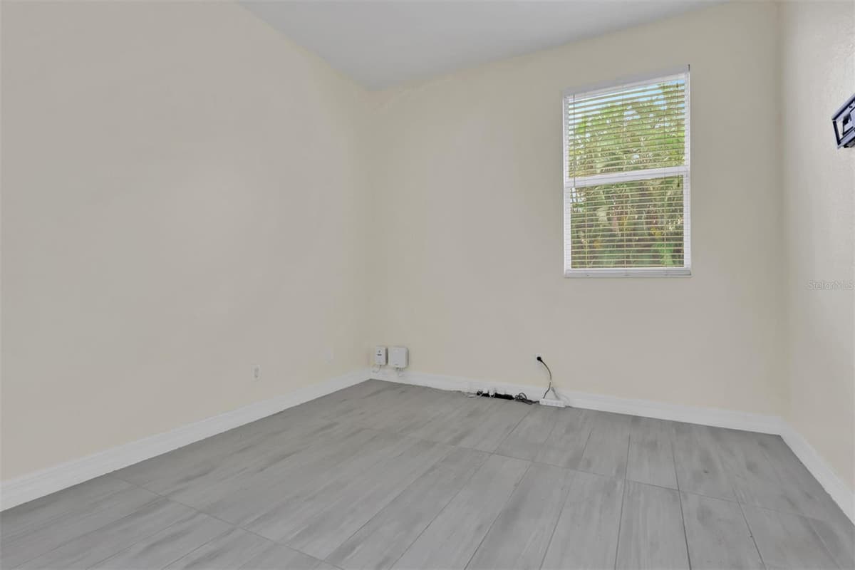 8596 SOUTHWIND BAY CIRCLE — photo 13 of 39