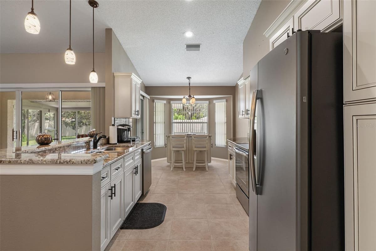 1424 PINEWOOD HILLS COURT — photo 15 of 85