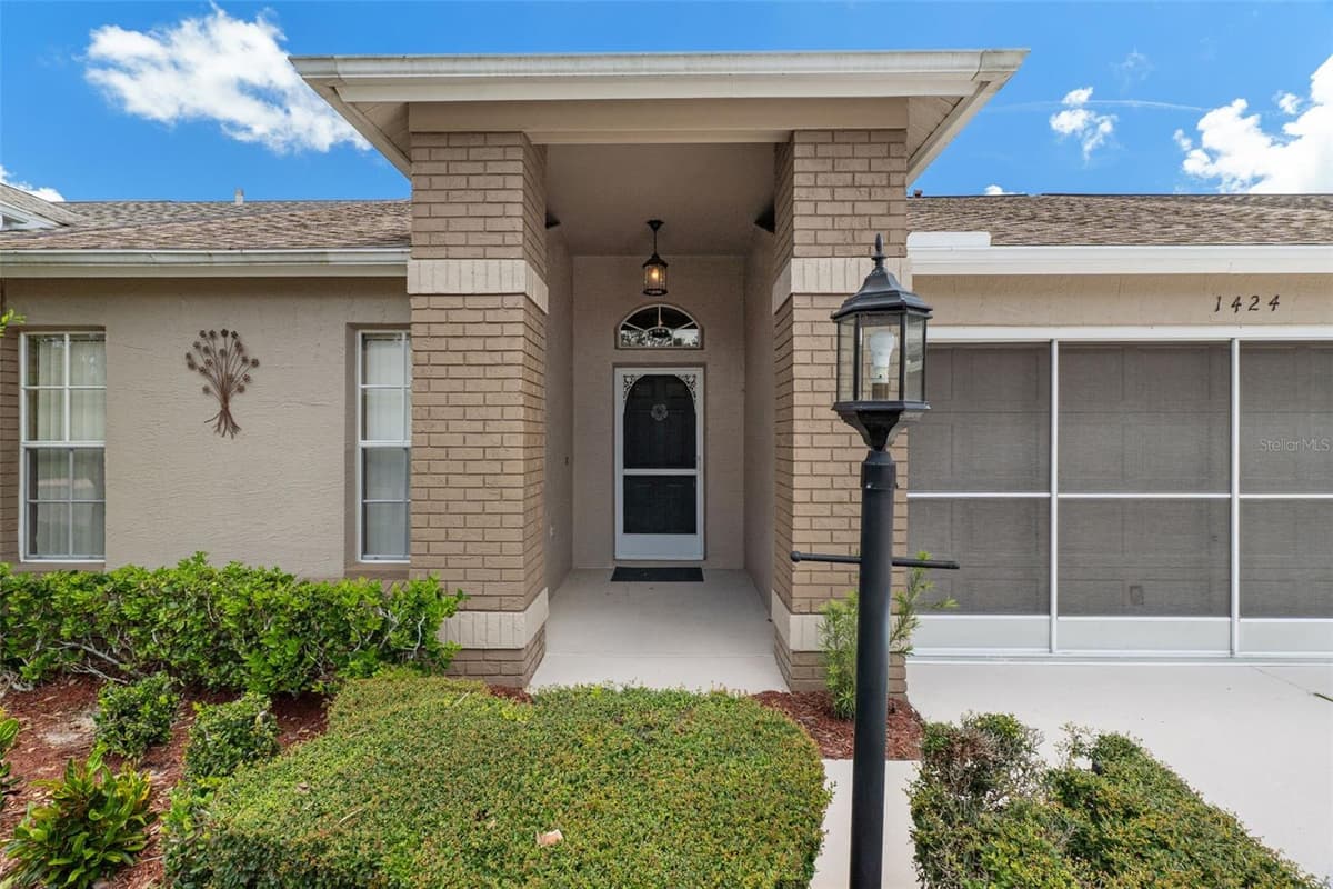 1424 PINEWOOD HILLS COURT — photo 3 of 85