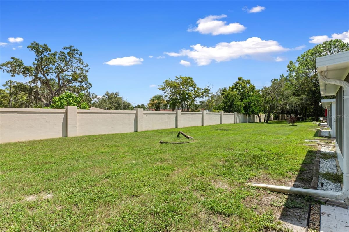 1424 PINEWOOD HILLS COURT — photo 37 of 85