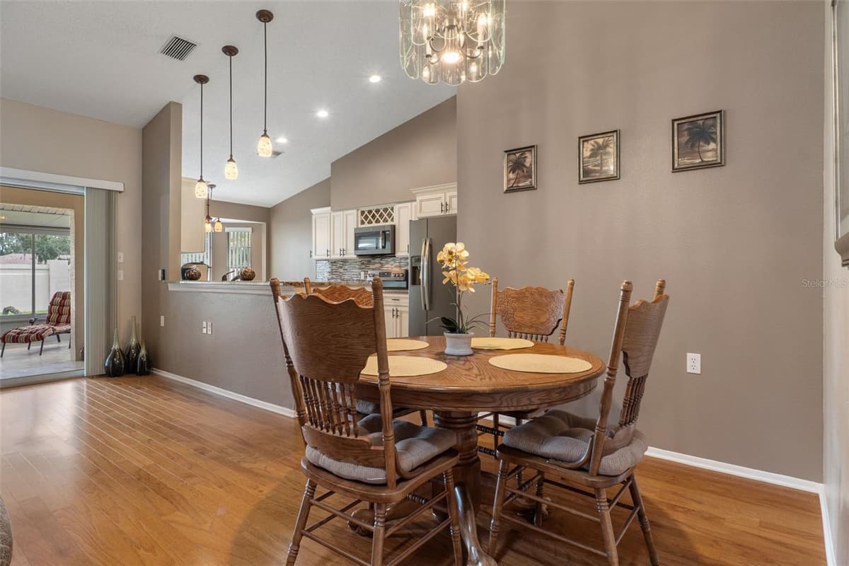 1424 PINEWOOD HILLS COURT — photo 13 of 85