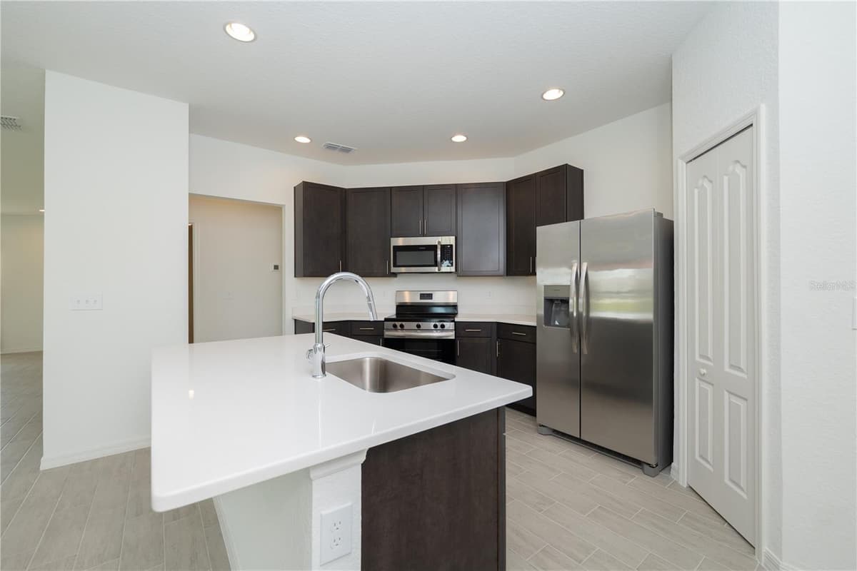 3512 ELLIOTT PLACE — photo 10 of 26