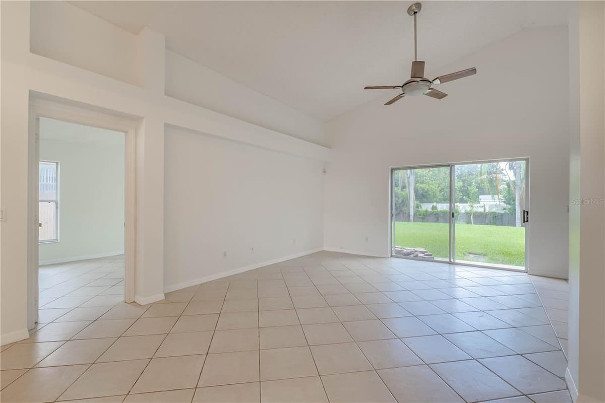 14339 VIBURNUM LN — photo 12 of 38
