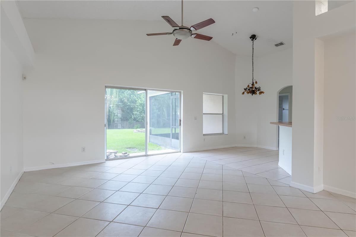 14339 VIBURNUM LN — photo 13 of 38