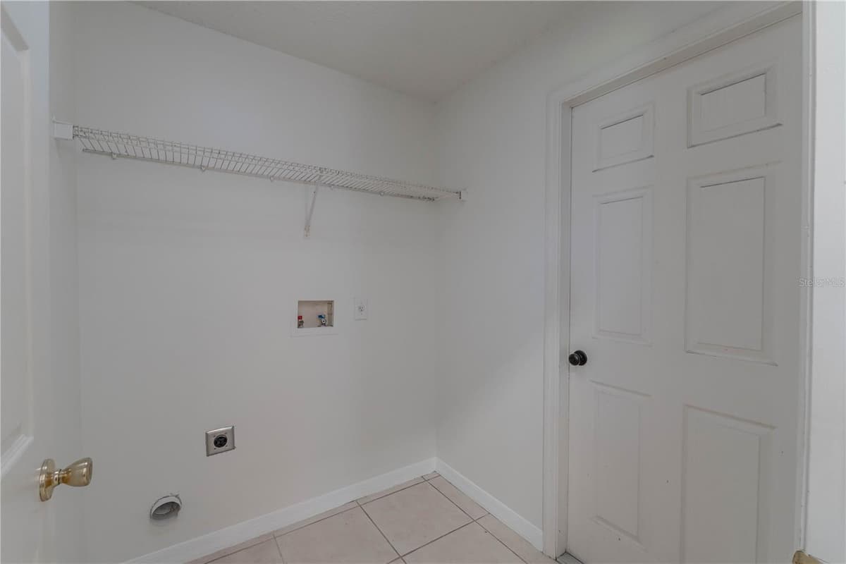 14339 VIBURNUM LN — photo 17 of 38
