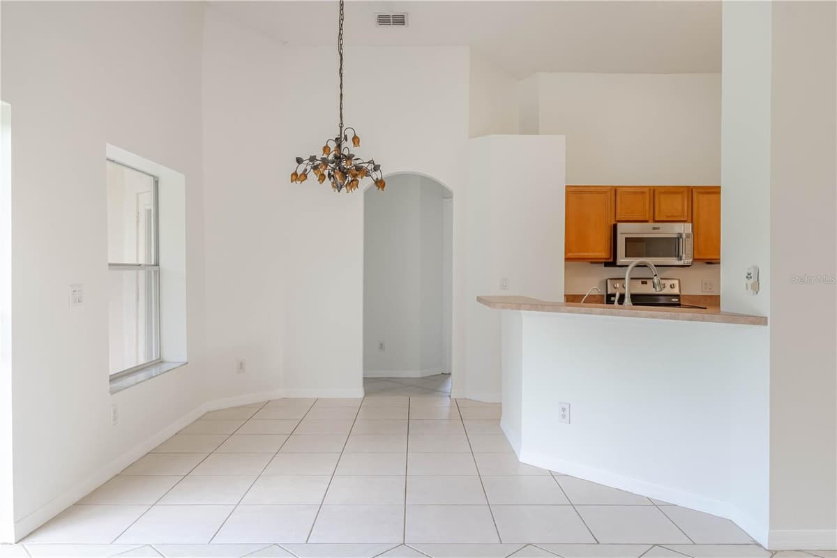 14339 VIBURNUM LN — photo 15 of 38