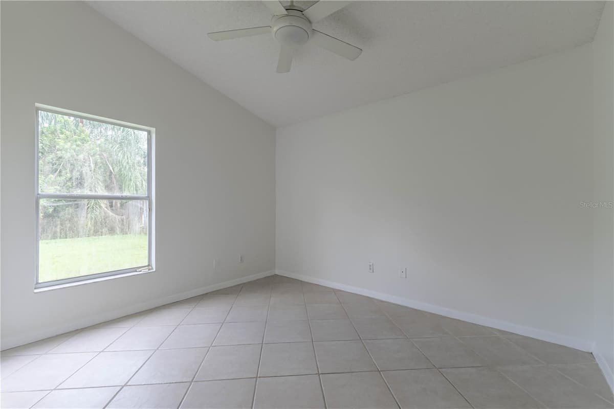 14339 VIBURNUM LN — photo 25 of 38