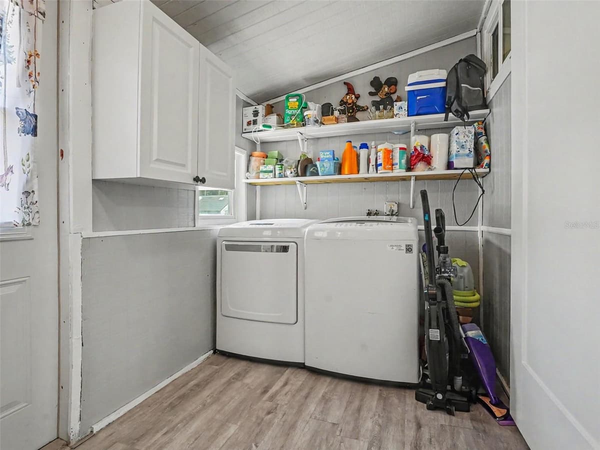 725 MABBETTE STREET — photo 17 of 31