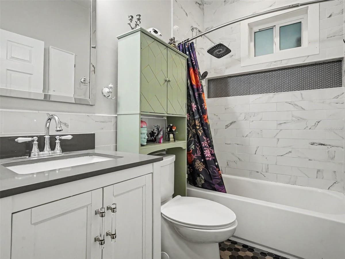 725 MABBETTE STREET — photo 24 of 31
