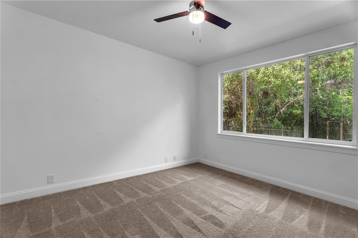 5038 6TH AVENUE — photo 31 of 46