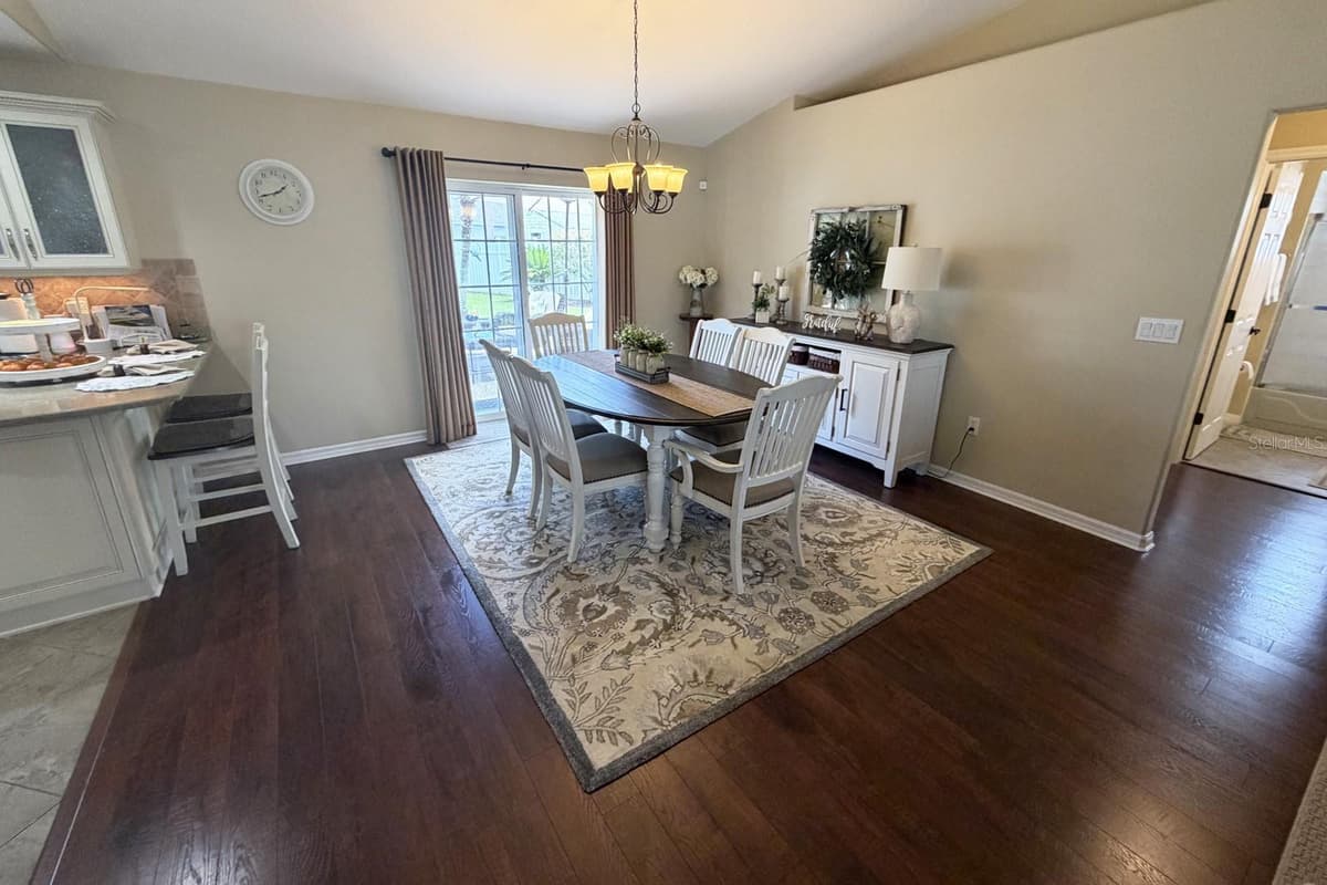 39 PRINCESS KIM LANE — photo 10 of 52