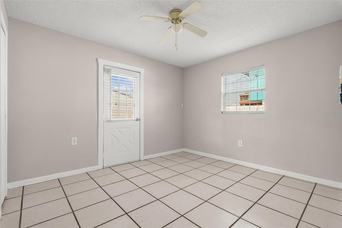415 49TH STREET — photo 22 of 56