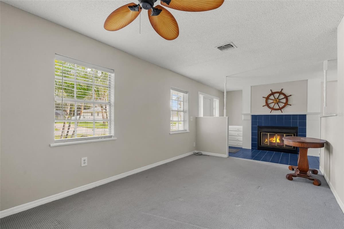 415 49TH STREET — photo 8 of 56
