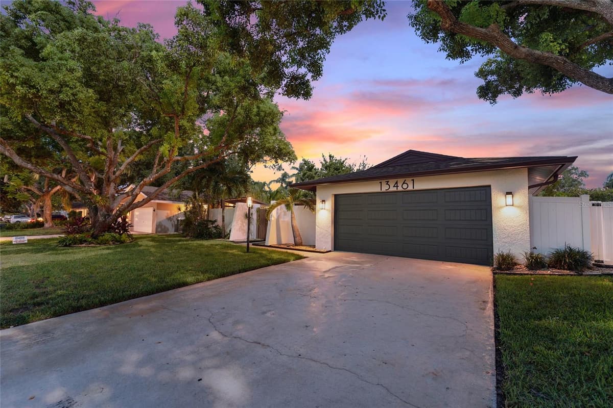 13461 DEL PRADO DRIVE — photo 5 of 40