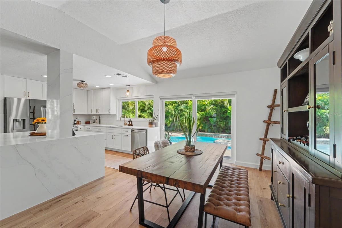 13461 DEL PRADO DRIVE — photo 18 of 40