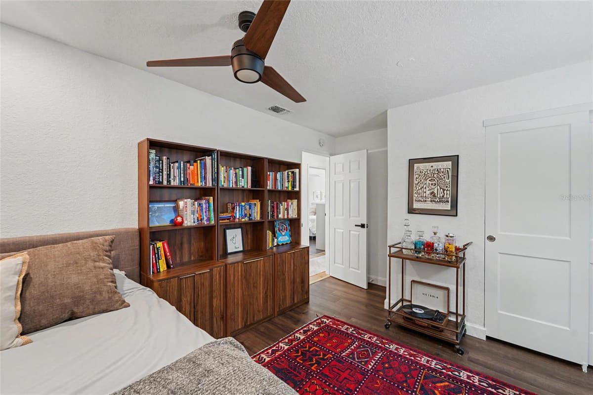 13461 DEL PRADO DRIVE — photo 26 of 40