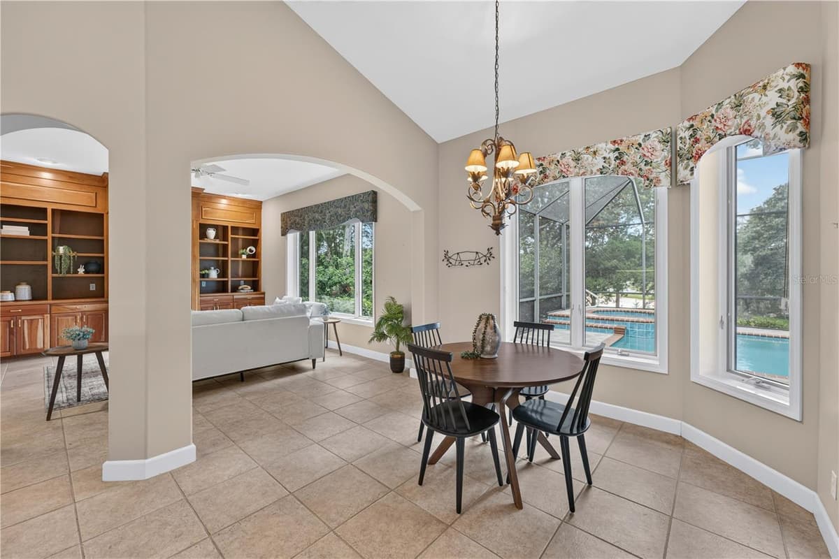 2816 PRESTWICK WAY — photo 7 of 36