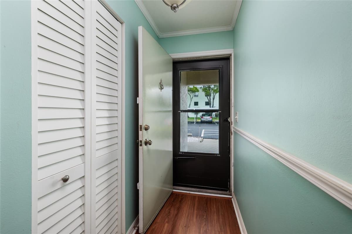5980 TERRACE PARK DRIVE — photo 14 of 52