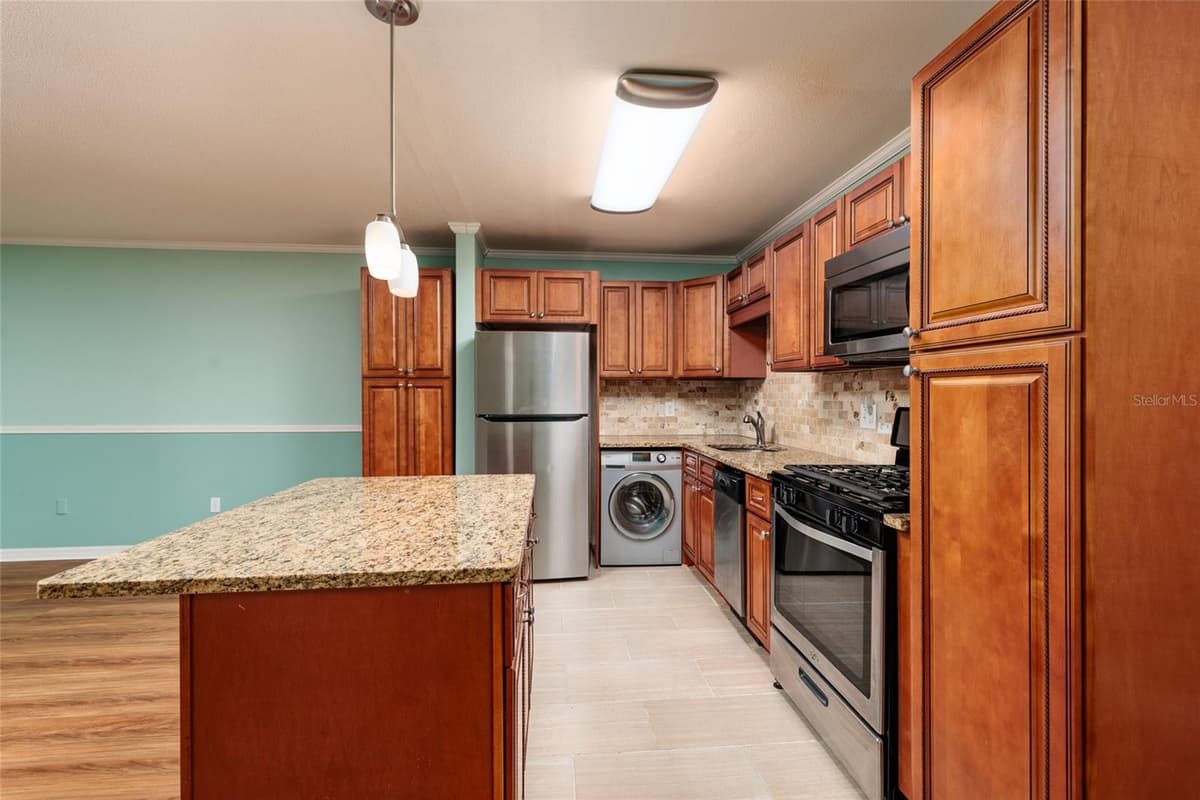 5980 TERRACE PARK DRIVE — photo 16 of 52
