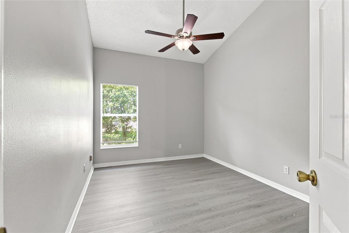16616 PALM SPRING DRIVE — photo 22 of 48