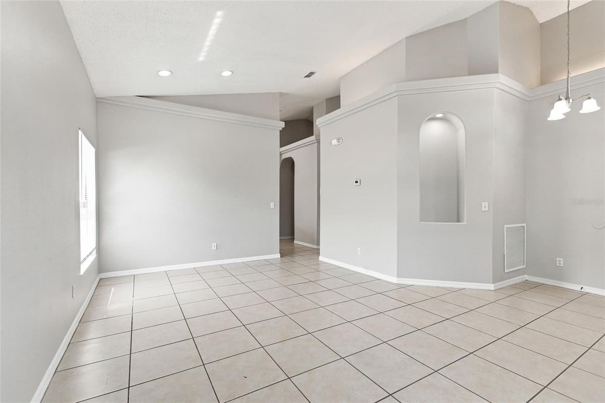 16616 PALM SPRING DRIVE — photo 8 of 48