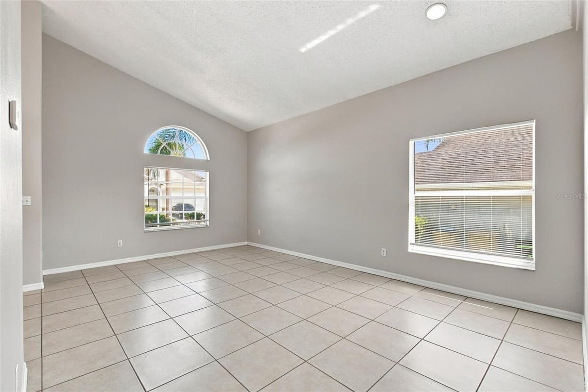 16616 PALM SPRING DRIVE — photo 10 of 48