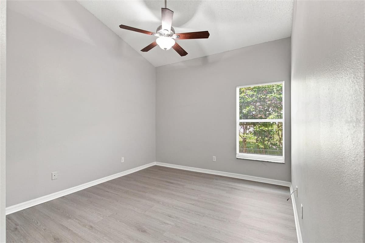 16616 PALM SPRING DRIVE — photo 28 of 48