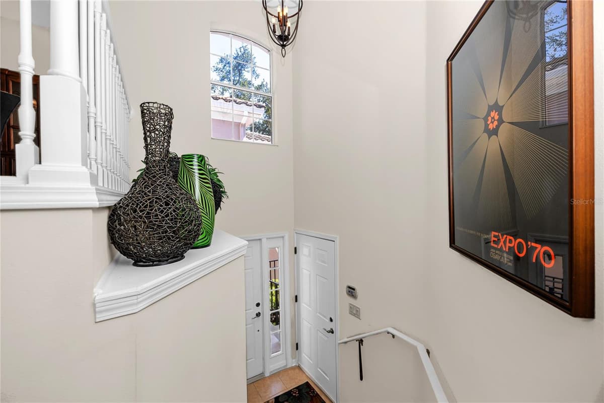 894 LANTERN WAY — photo 10 of 40
