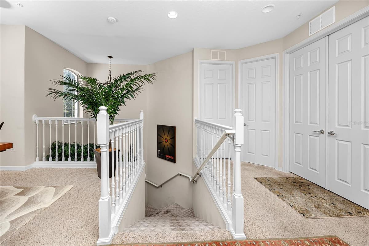894 LANTERN WAY — photo 11 of 40