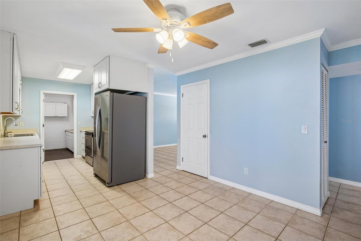 6424 ELDORADO DRIVE — photo 5 of 43