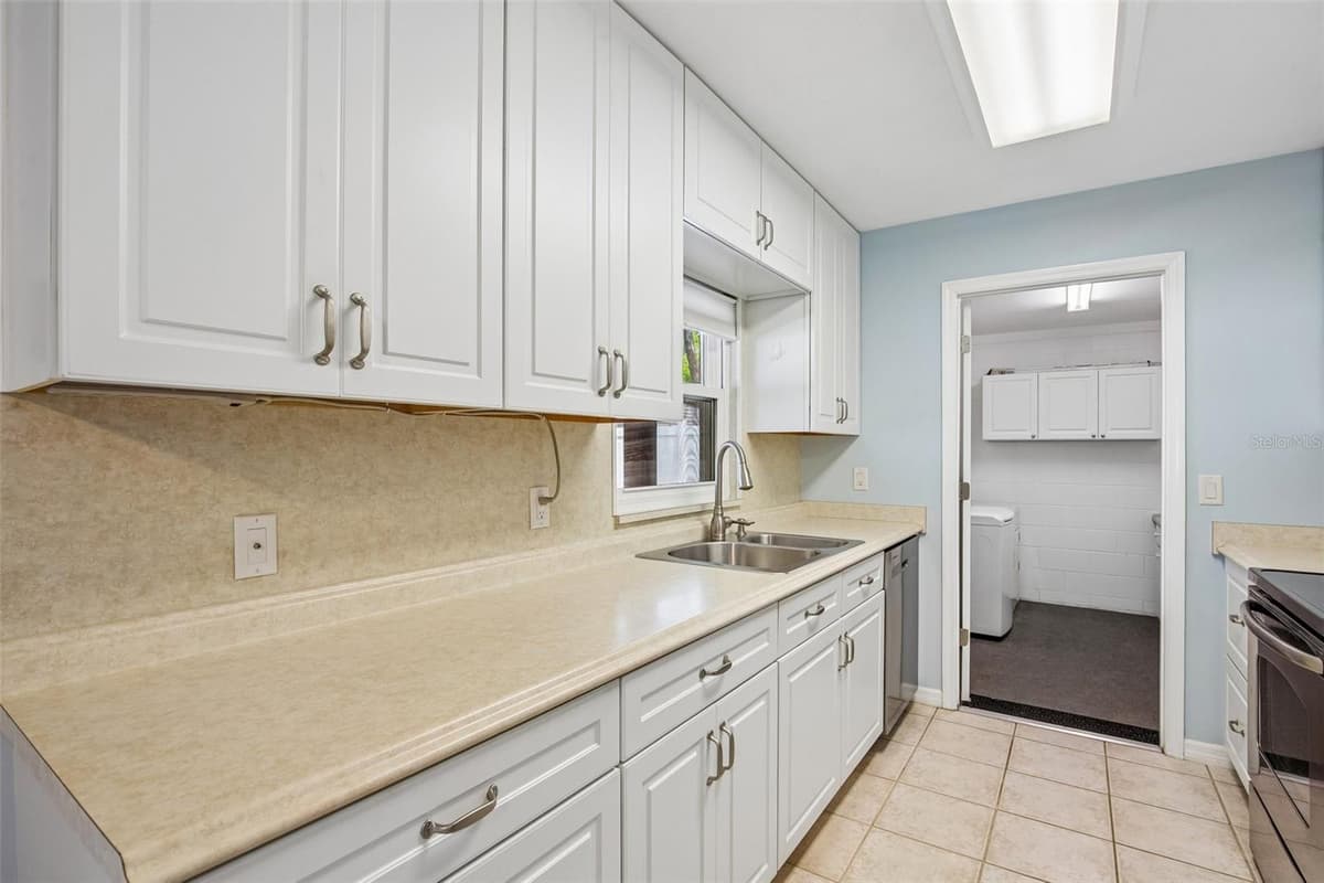 6424 ELDORADO DRIVE — photo 7 of 43