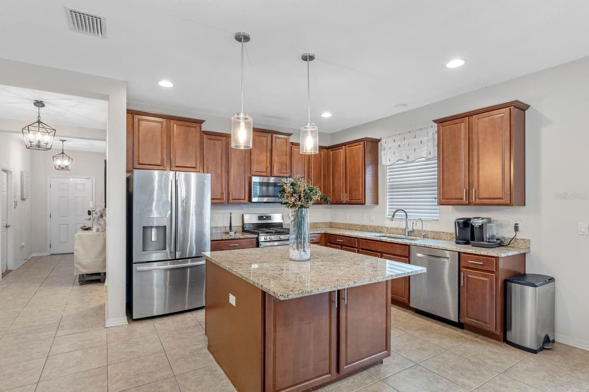15913 OAKLEAF RUN DRIVE — photo 5 of 27