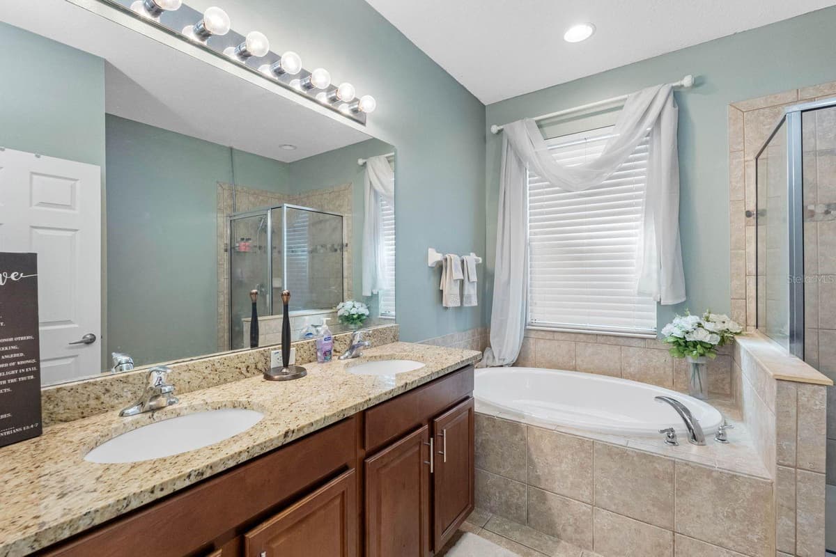 15913 OAKLEAF RUN DRIVE — photo 12 of 27