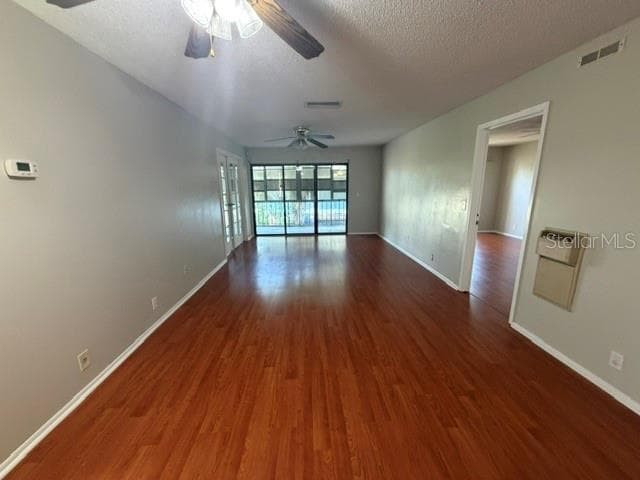 419 SHEOAH BOULEVARD — photo 4 of 26