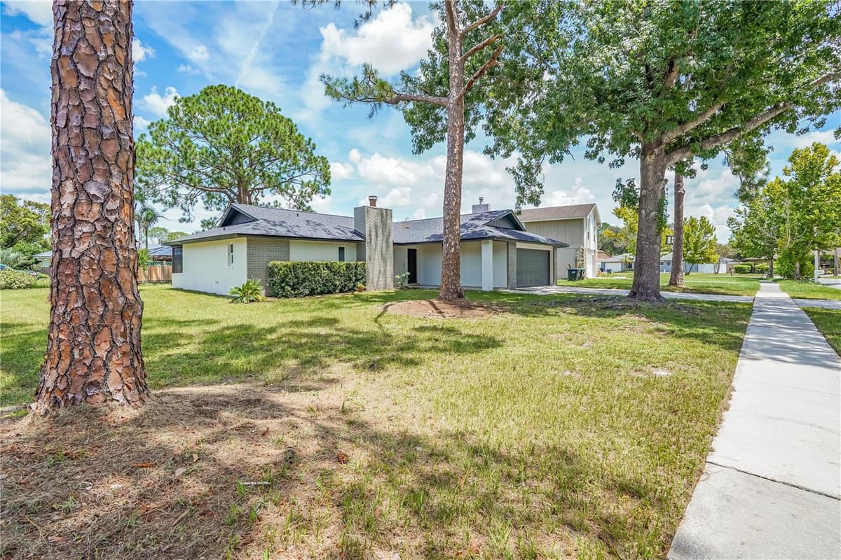 3336 TCU BOULEVARD — photo 25 of 27