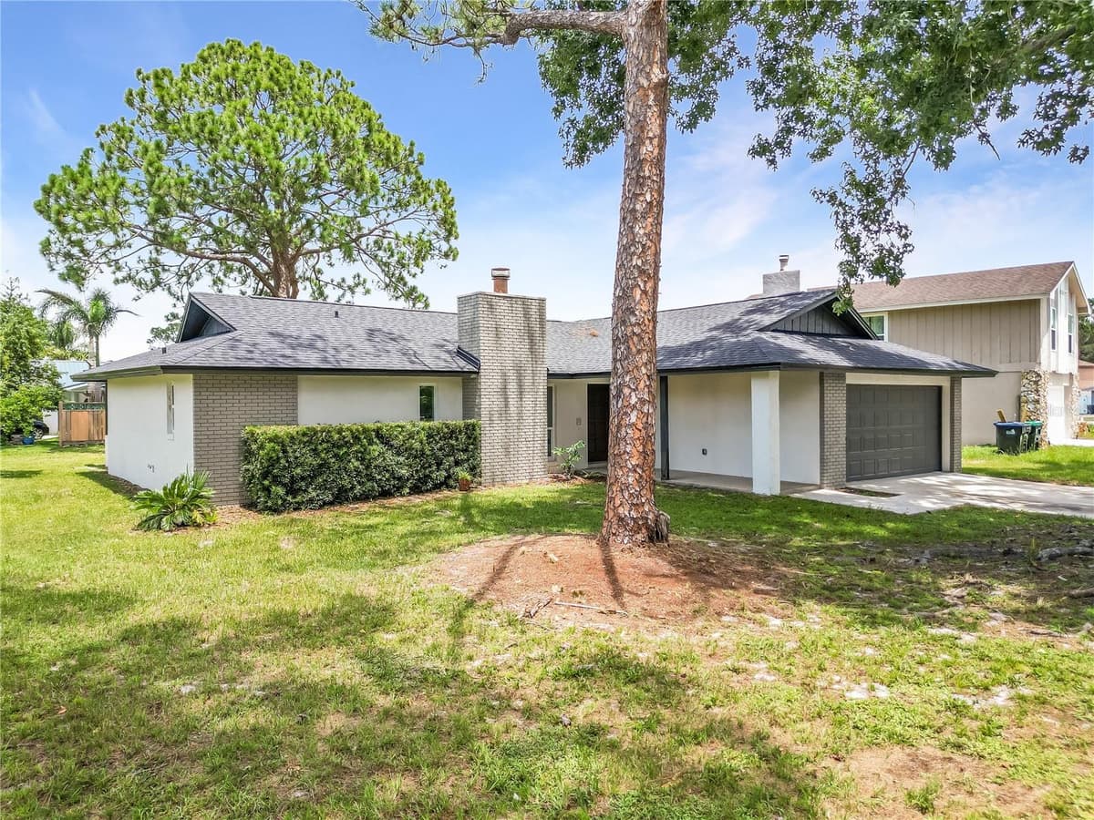 3336 TCU BOULEVARD — photo 3 of 27