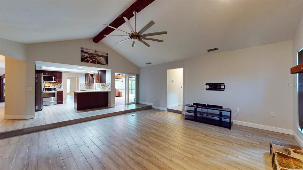 7121 ODONIEL LOOP — photo 13 of 52