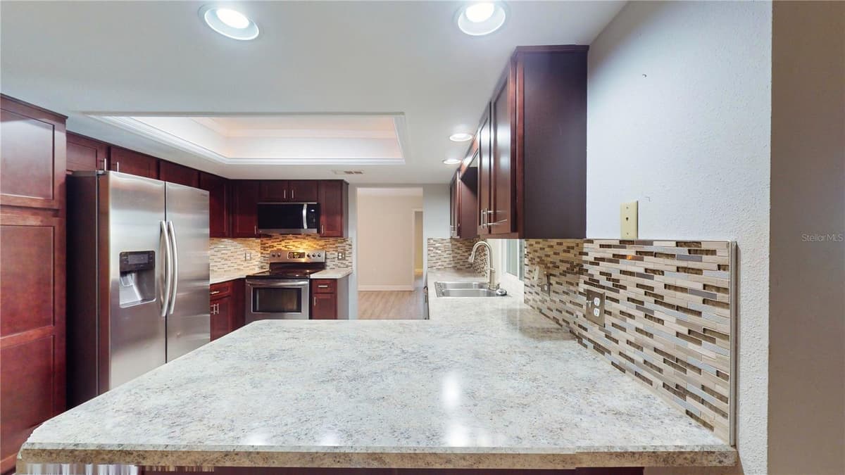 7121 ODONIEL LOOP — photo 8 of 52