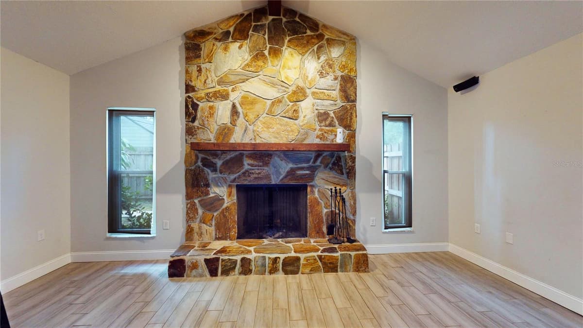 7121 ODONIEL LOOP — photo 11 of 52