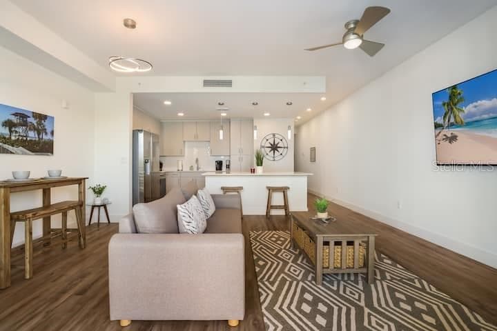 1703 TAMIAMI TRAIL — photo 9 of 40