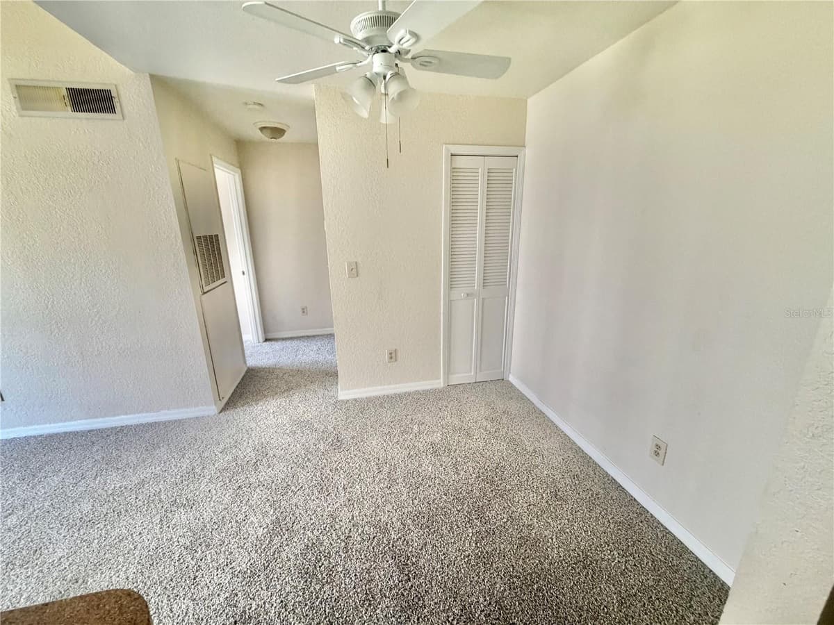 2550 ALAFAYA TRAIL — photo 10 of 20