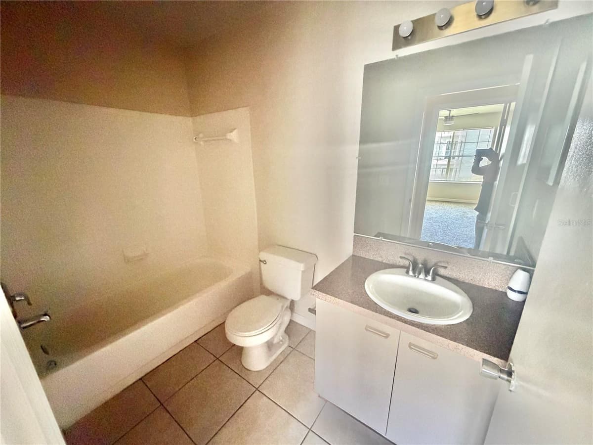 2550 ALAFAYA TRAIL — photo 14 of 20