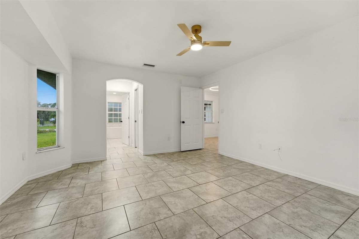5498 BAYBERRY STREET — photo 7 of 24