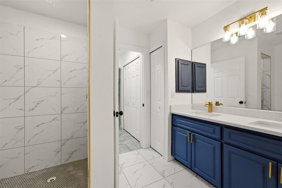 5498 BAYBERRY STREET — photo 15 of 24