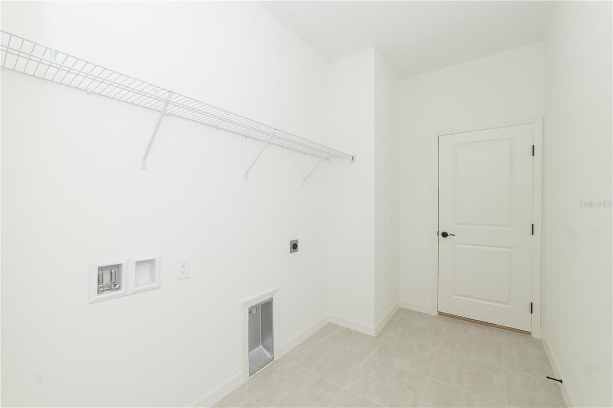 3108 EVELYN LANE — photo 15 of 31